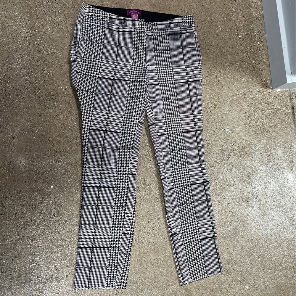 The Savile Row Co. London black & white check stretch pants